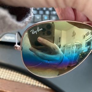 Ray-Ban’s 100% legit